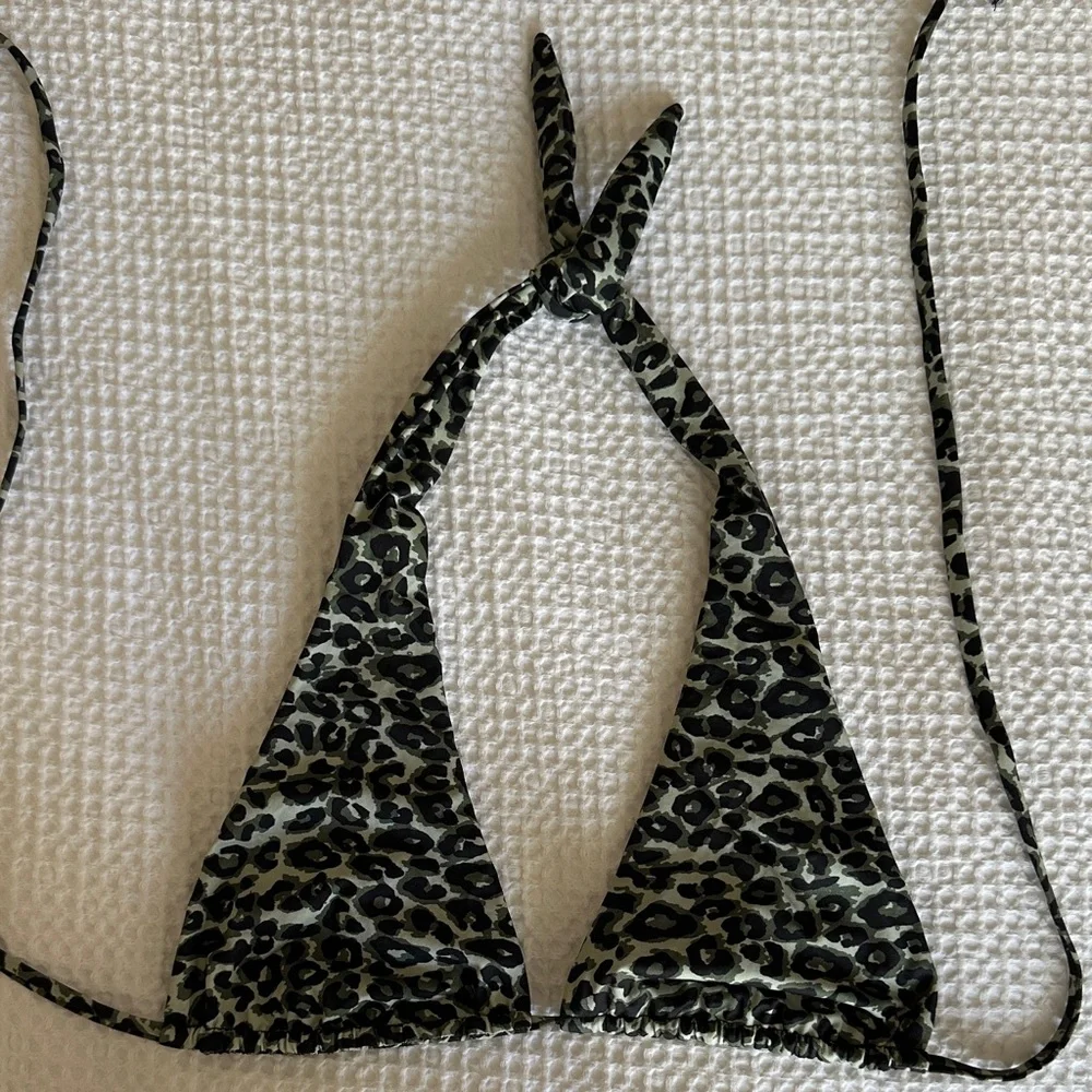 iNAMORATA Leopard Print Bikini - Picture 4 of 5
